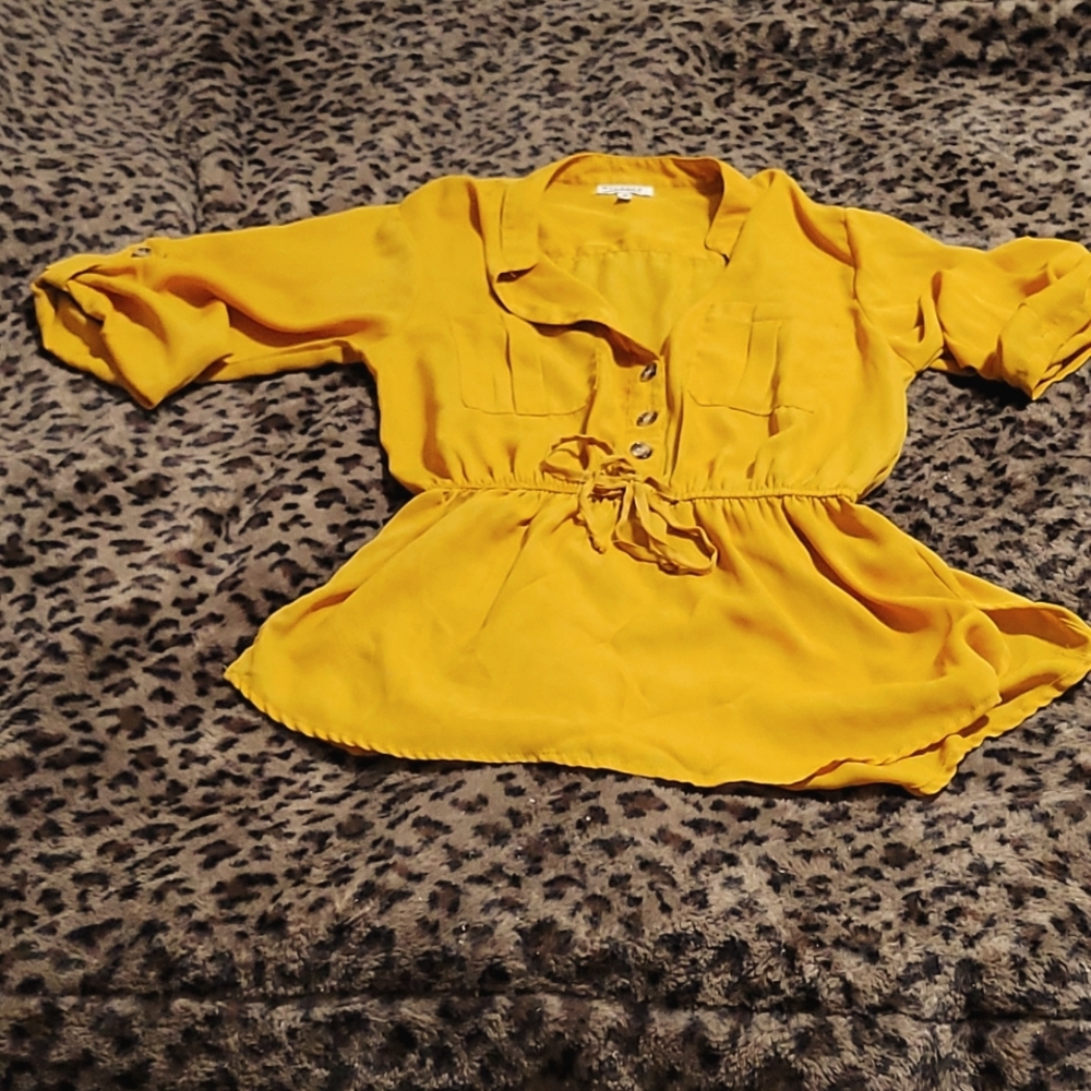 Mustard yellow top. Mileage brand